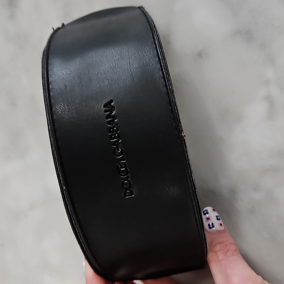 Vintage Y2K Dolce and Gabbana sunglasses - Picture 9 of 9